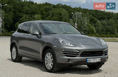 Внедорожник / Кроссовер Porsche Cayenne 2013 в 