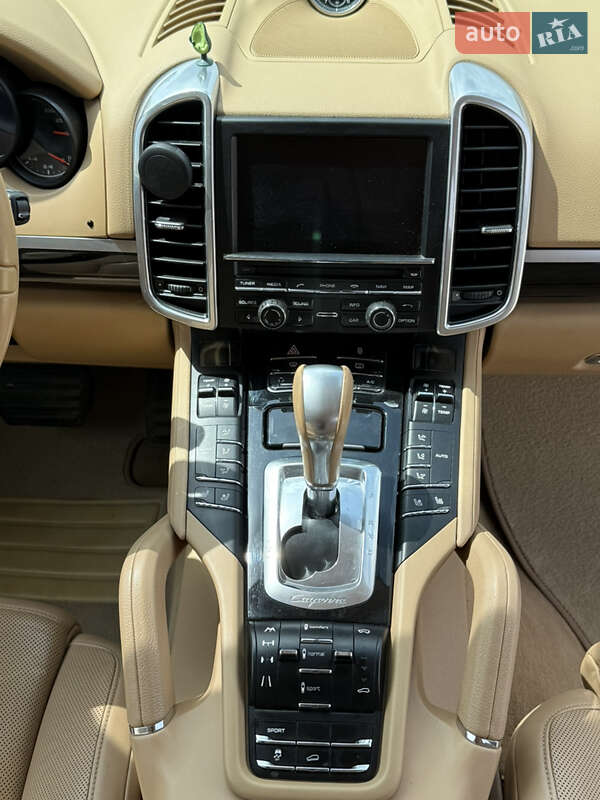 Внедорожник / Кроссовер Porsche Cayenne 2013 в Днепре фото 11 Внедорожник / Кроссовер Porsche Cayenne 2013 в Днепре