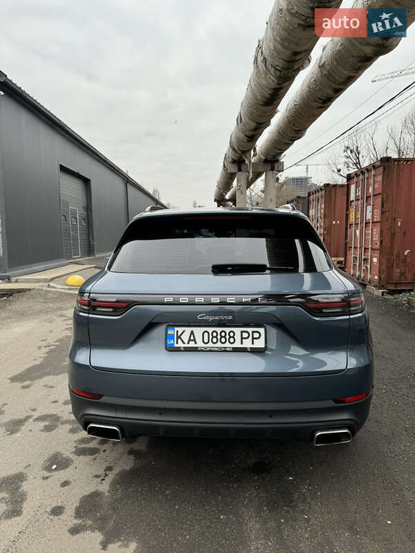 Внедорожник / Кроссовер Porsche Cayenne 2018 в Киеве