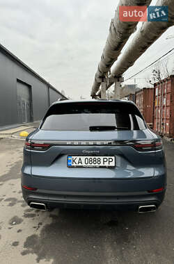 Позашляховик / Кросовер Porsche Cayenne 2018 в 