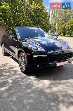 Внедорожник / Кроссовер Porsche Cayenne 2016 в Кропивницком