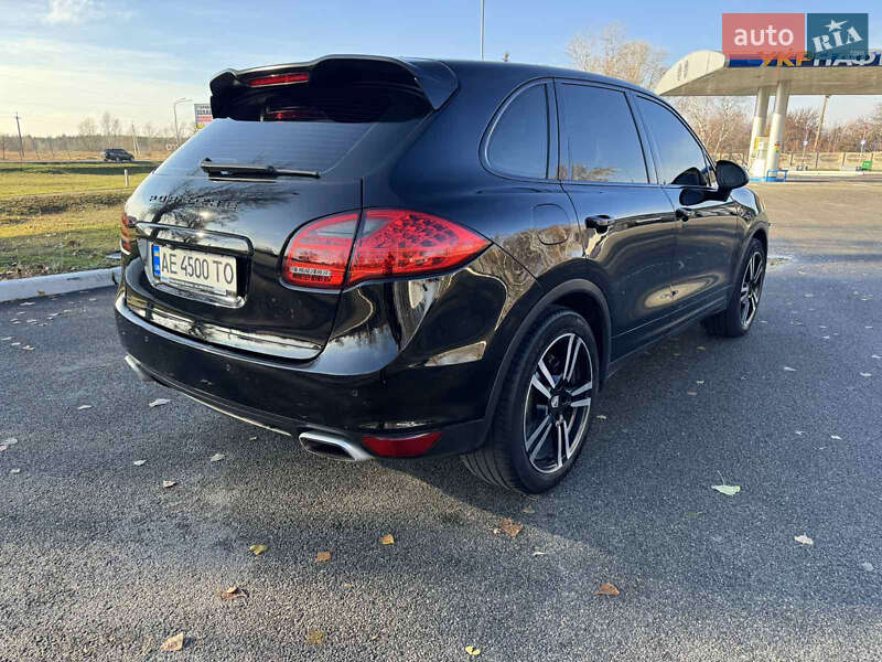 Внедорожник / Кроссовер Porsche Cayenne 2012 в Павлограде