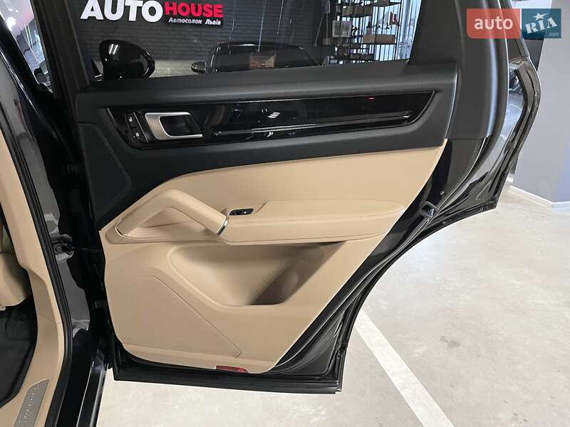 Внедорожник / Кроссовер Porsche Cayenne 2020 в Львове фото 42 Внедорожник / Кроссовер Porsche Cayenne 2020 в Львове