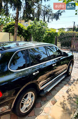 Внедорожник / Кроссовер Porsche Cayenne 2006 в 