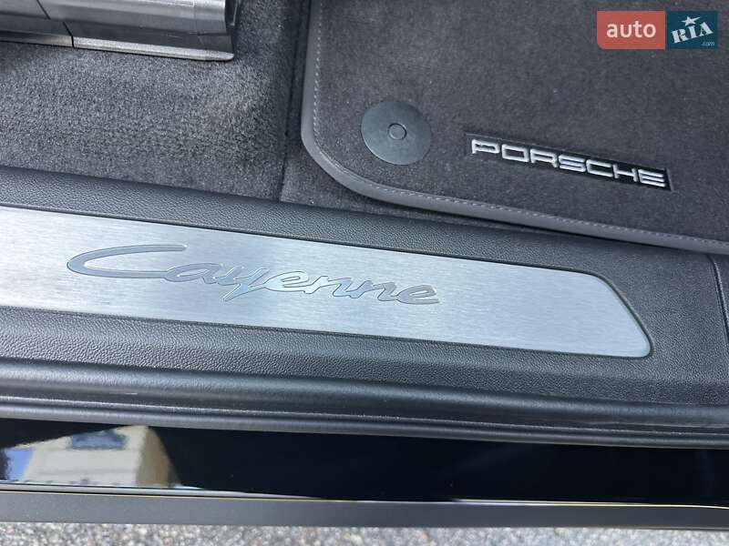 Внедорожник / Кроссовер Porsche Cayenne 2025 в Киеве фото 113 Внедорожник / Кроссовер Porsche Cayenne 2025 в Киеве