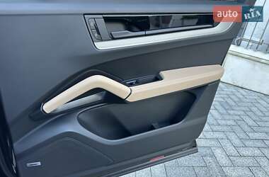Внедорожник / Кроссовер Porsche Cayenne 2025 в 