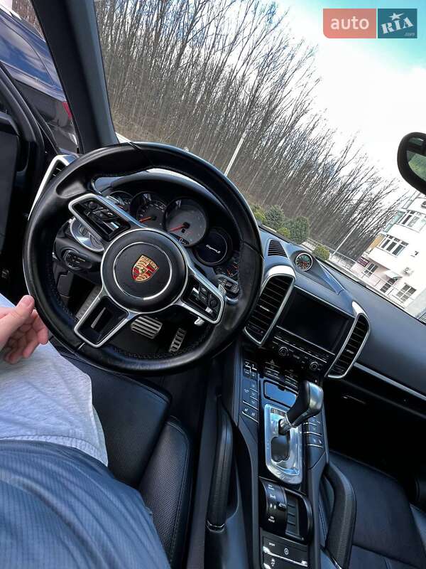 Позашляховик / Кросовер Porsche Cayenne 2014 в Харкові