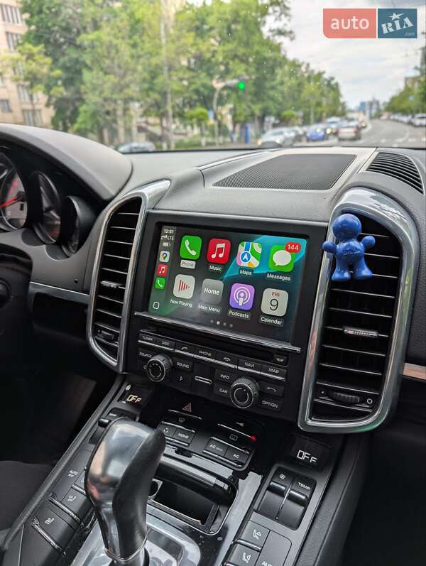 Позашляховик / Кросовер Porsche Cayenne 2010 в Києві