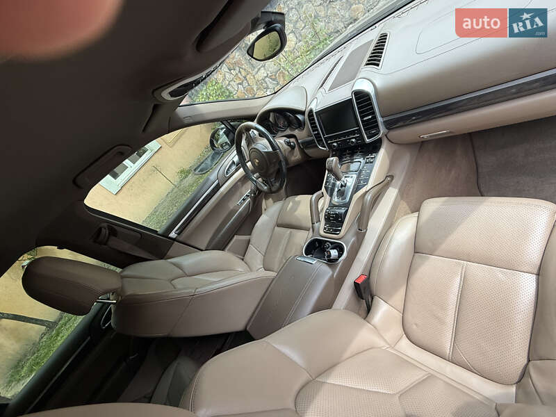 Внедорожник / Кроссовер Porsche Cayenne 2012 в Виннице