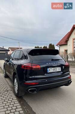 Позашляховик / Кросовер Porsche Cayenne 2017 в 