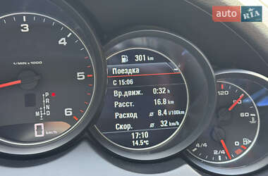 Позашляховик / Кросовер Porsche Cayenne 2015 в Києві