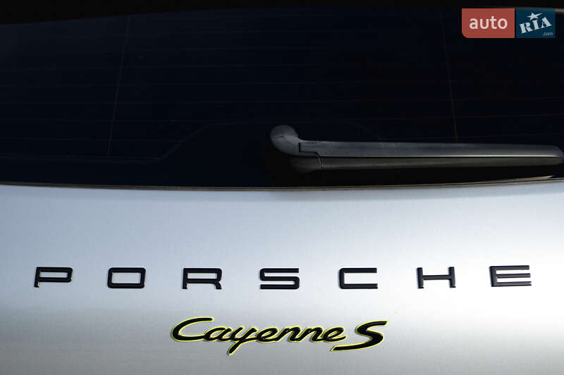 Позашляховик / Кросовер Porsche Cayenne 2017 в Дніпрі фото 13 Позашляховик / Кросовер Porsche Cayenne 2017 в Дніпрі