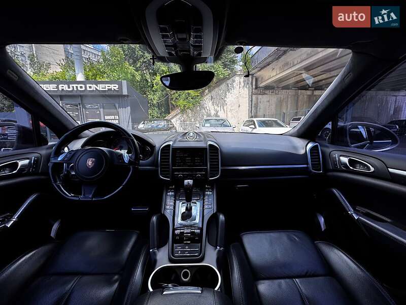 Внедорожник / Кроссовер Porsche Cayenne 2013 в Днепре