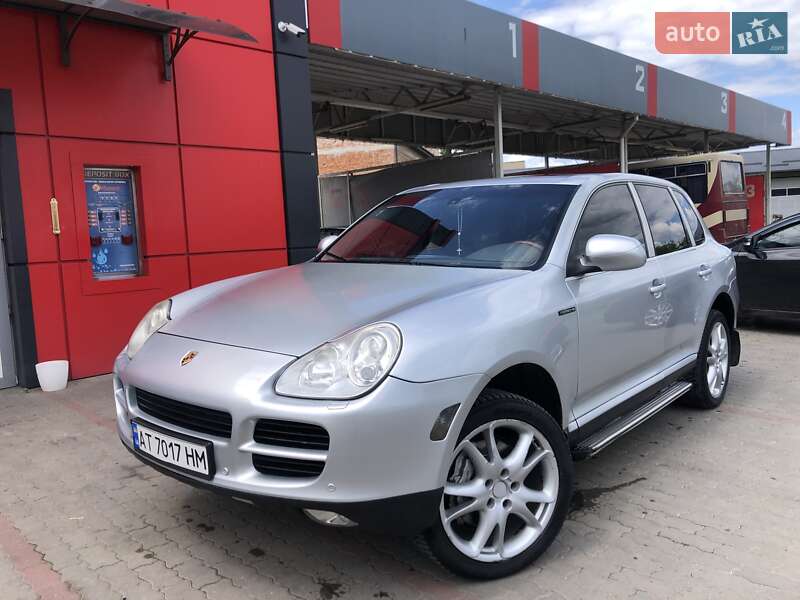Porsche Cayenne 2004