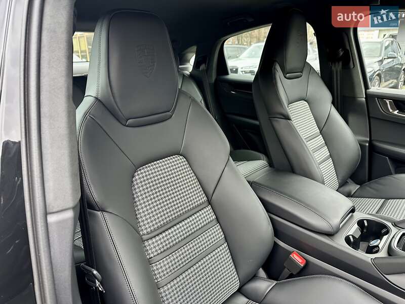 Позашляховик / Кросовер Porsche Cayenne 2024 в Києві