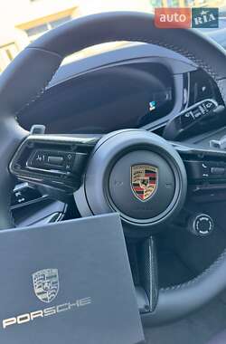 Внедорожник / Кроссовер Porsche Cayenne 2024 в 