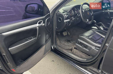 Внедорожник / Кроссовер Porsche Cayenne 2004 в 