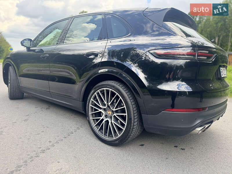 Позашляховик / Кросовер Porsche Cayenne 2019 в Красилові