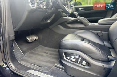 Позашляховик / Кросовер Porsche Cayenne 2019 в 