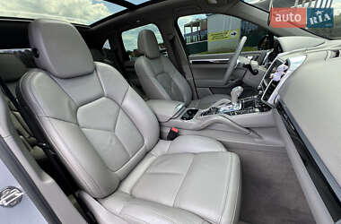 Внедорожник / Кроссовер Porsche Cayenne 2013 в 