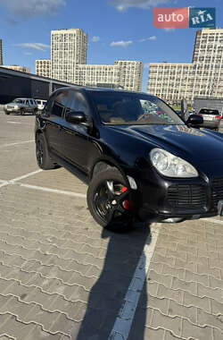 Внедорожник / Кроссовер Porsche Cayenne 2006 в 