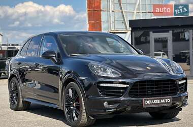 Внедорожник / Кроссовер Porsche Cayenne 2014 в 