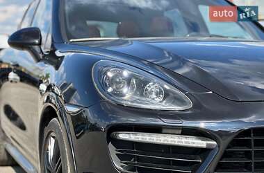 Внедорожник / Кроссовер Porsche Cayenne 2014 в 