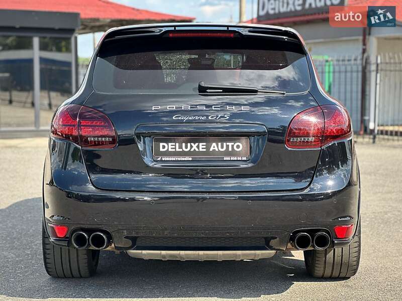 Внедорожник / Кроссовер Porsche Cayenne 2014 в Киеве