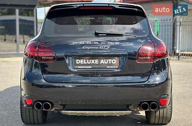 Внедорожник / Кроссовер Porsche Cayenne 2014 в 