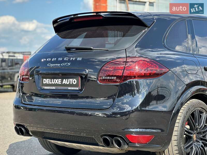 Внедорожник / Кроссовер Porsche Cayenne 2014 в Киеве