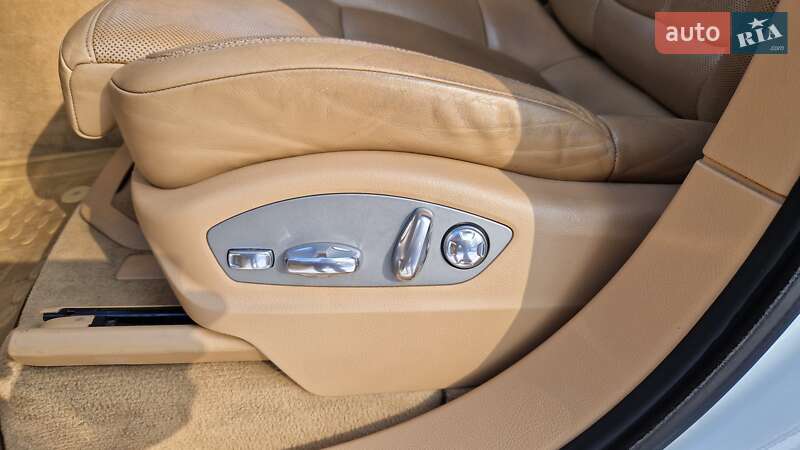 Внедорожник / Кроссовер Porsche Cayenne 2013 в Днепре
