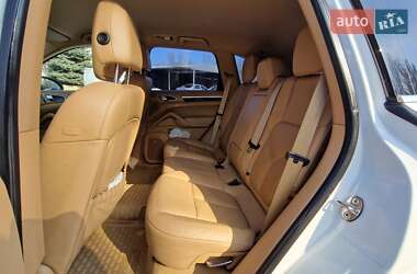 Внедорожник / Кроссовер Porsche Cayenne 2013 в 