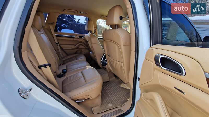Внедорожник / Кроссовер Porsche Cayenne 2013 в Днепре