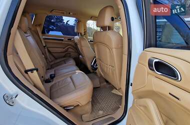 Внедорожник / Кроссовер Porsche Cayenne 2013 в 