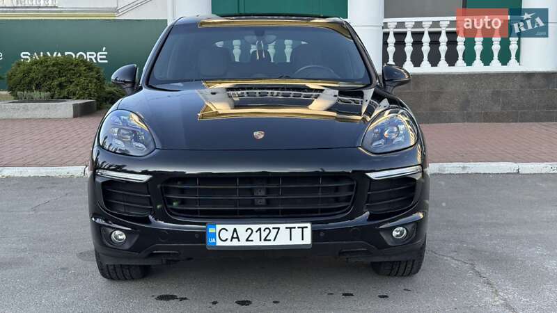 Внедорожник / Кроссовер Porsche Cayenne 2017 в Черкассах