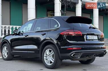 Внедорожник / Кроссовер Porsche Cayenne 2017 в 