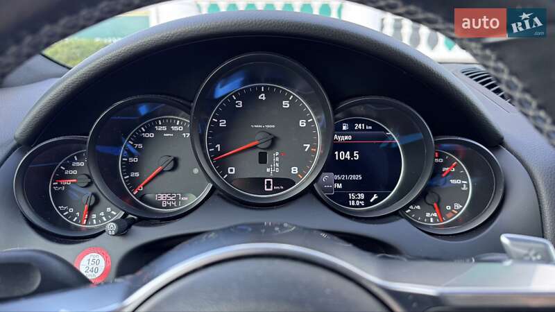 Внедорожник / Кроссовер Porsche Cayenne 2017 в Черкассах