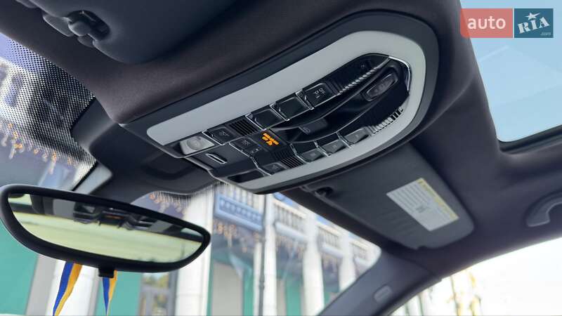 Внедорожник / Кроссовер Porsche Cayenne 2017 в Черкассах