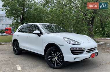 Внедорожник / Кроссовер Porsche Cayenne 2014 в 