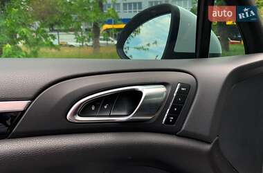 Внедорожник / Кроссовер Porsche Cayenne 2014 в 