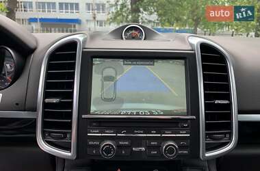 Внедорожник / Кроссовер Porsche Cayenne 2014 в 