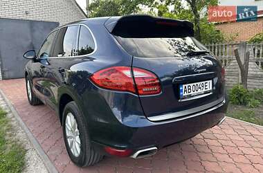 Внедорожник / Кроссовер Porsche Cayenne 2011 в 
