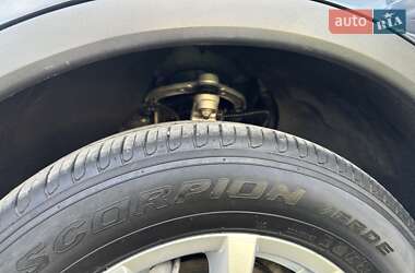 Внедорожник / Кроссовер Porsche Cayenne 2011 в 