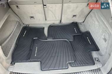 Внедорожник / Кроссовер Porsche Cayenne 2011 в 