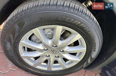 Внедорожник / Кроссовер Porsche Cayenne 2011 в 