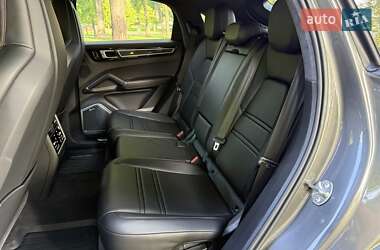Позашляховик / Кросовер Porsche Cayenne 2019 в 