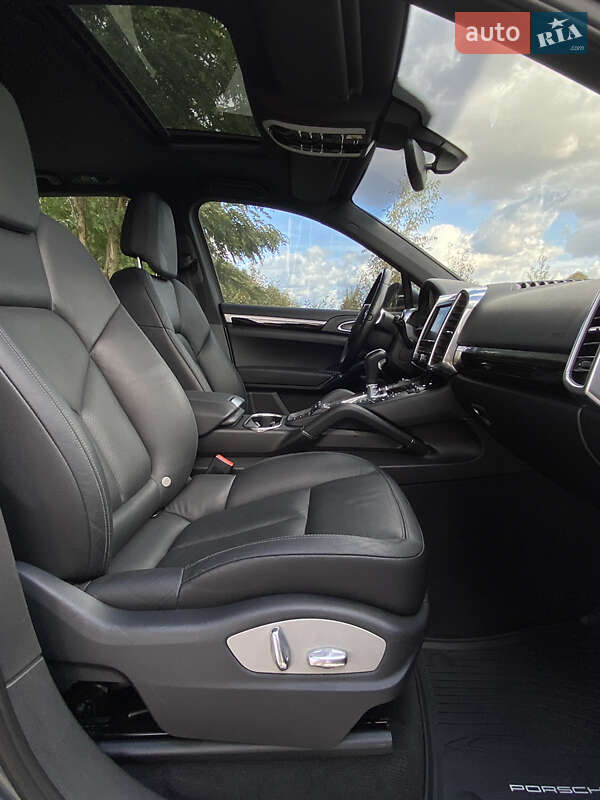 Позашляховик / Кросовер Porsche Cayenne 2010 в Києві фото 25 Позашляховик / Кросовер Porsche Cayenne 2010 в Києві