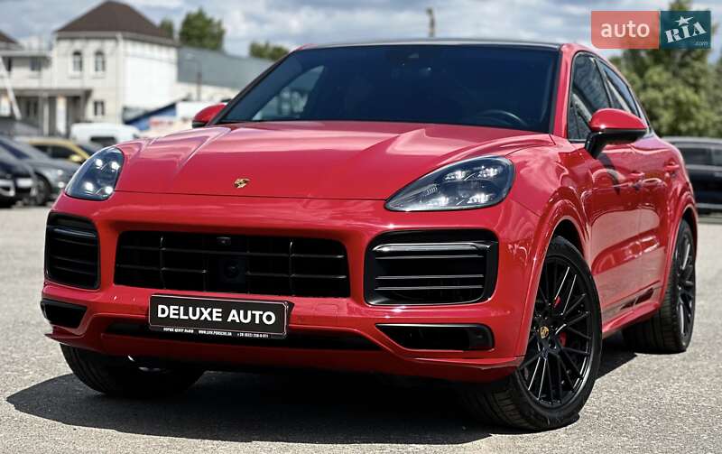 Внедорожник / Кроссовер Porsche Cayenne 2021 в 