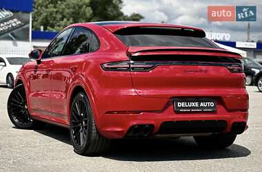 Внедорожник / Кроссовер Porsche Cayenne 2021 в 