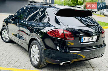 Внедорожник / Кроссовер Porsche Cayenne 2011 в 